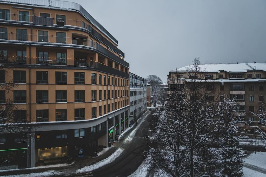 Huoneisto Low-cost In Sofo, Construction Work *