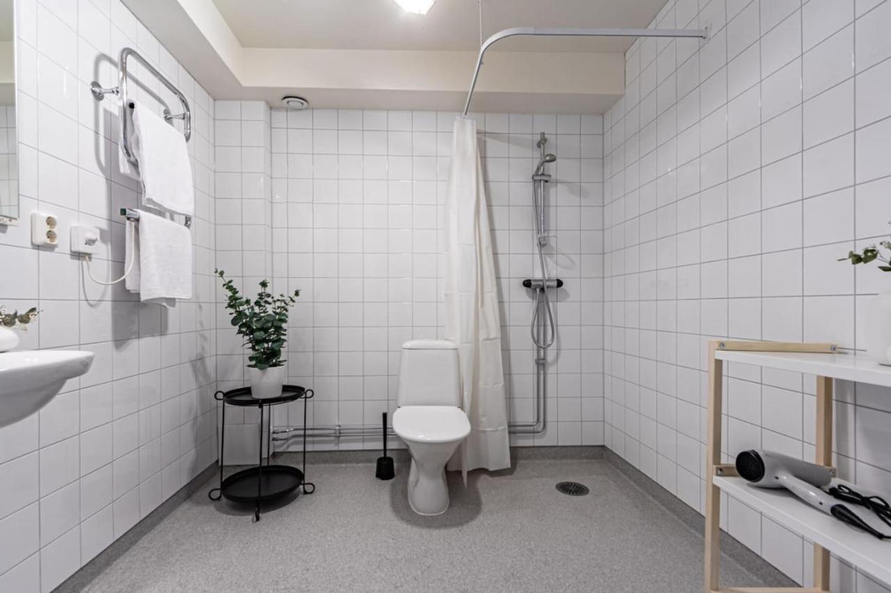 Low-cost In Sofo, Construction Work Huoneisto